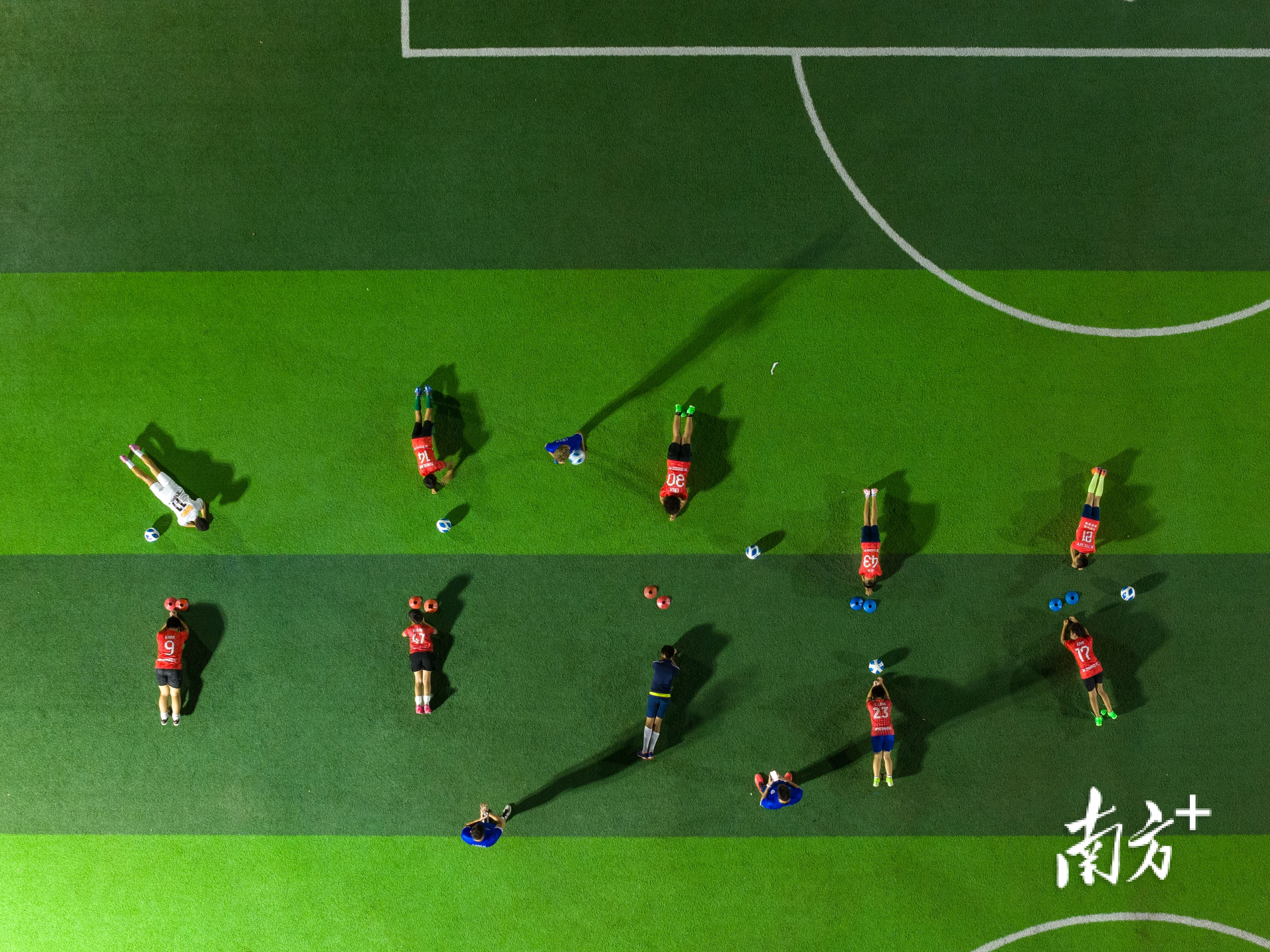 坚持, 珠湖, 二者共同构