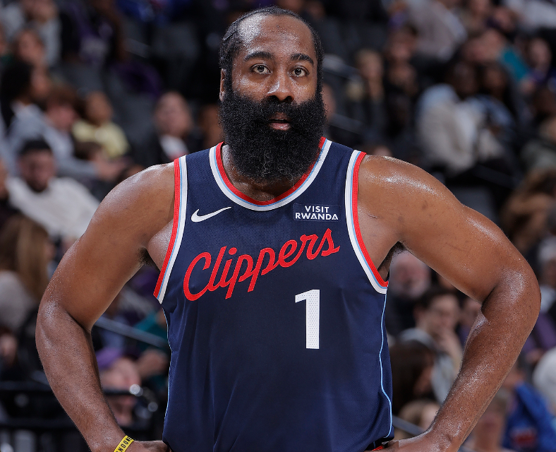 拉文, 莱昂纳德